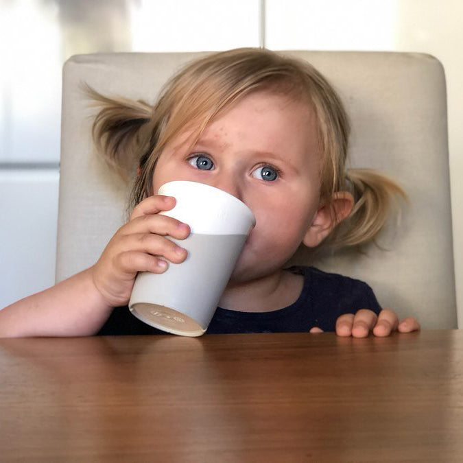 Twistshake® 2x Kozarček Grey&White 170ml (6+m) Twistshake