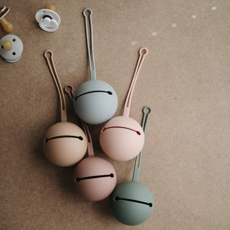 Mushie® Torbica za dudo Dried Thyme Mushie