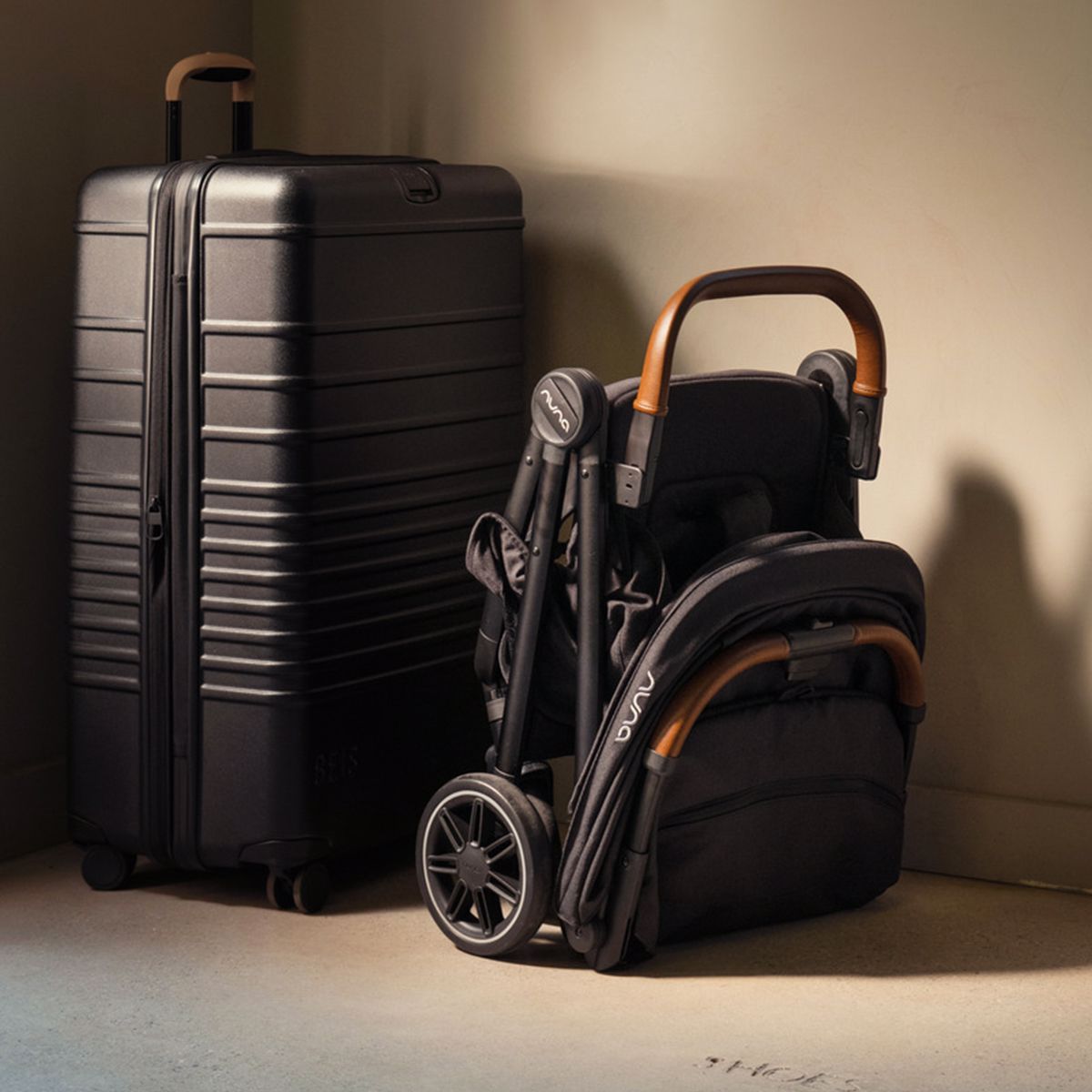 Nuna® Otroški voziček Trvl™ Cedar Nuna