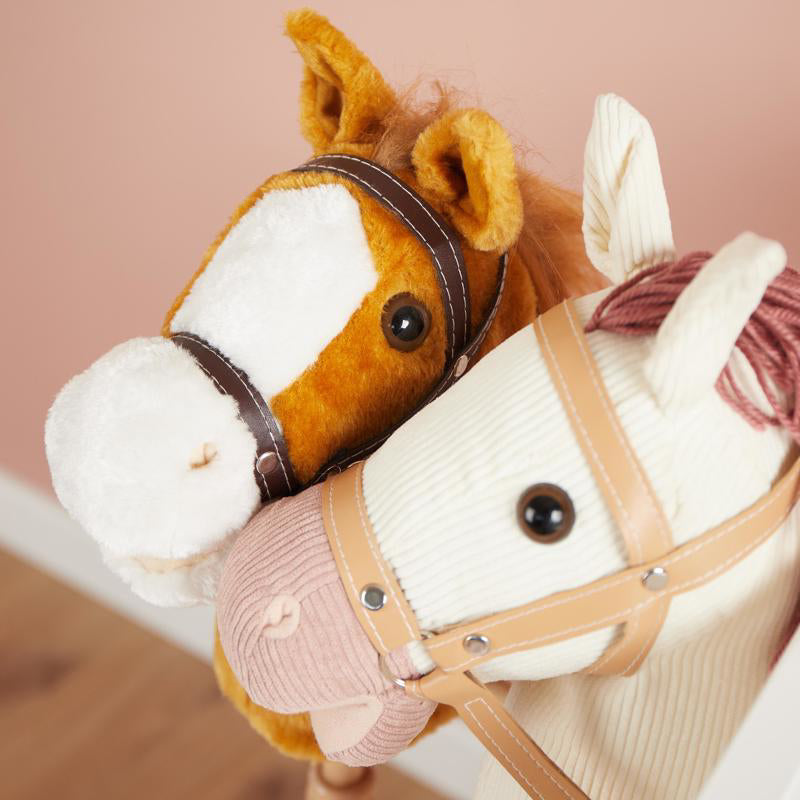 Bieco® Plišasta igrača Konj Ginger Bieco