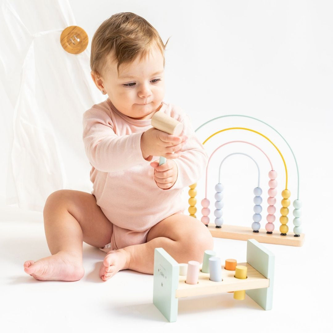 Saro Baby® Lesena igračka s kladivom Saro Baby