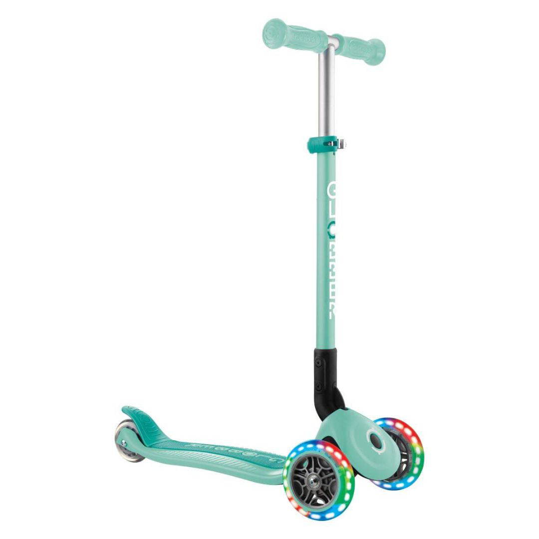 Globber® Otroški skiro s svetlečimi kolesi Primo Mint Globber