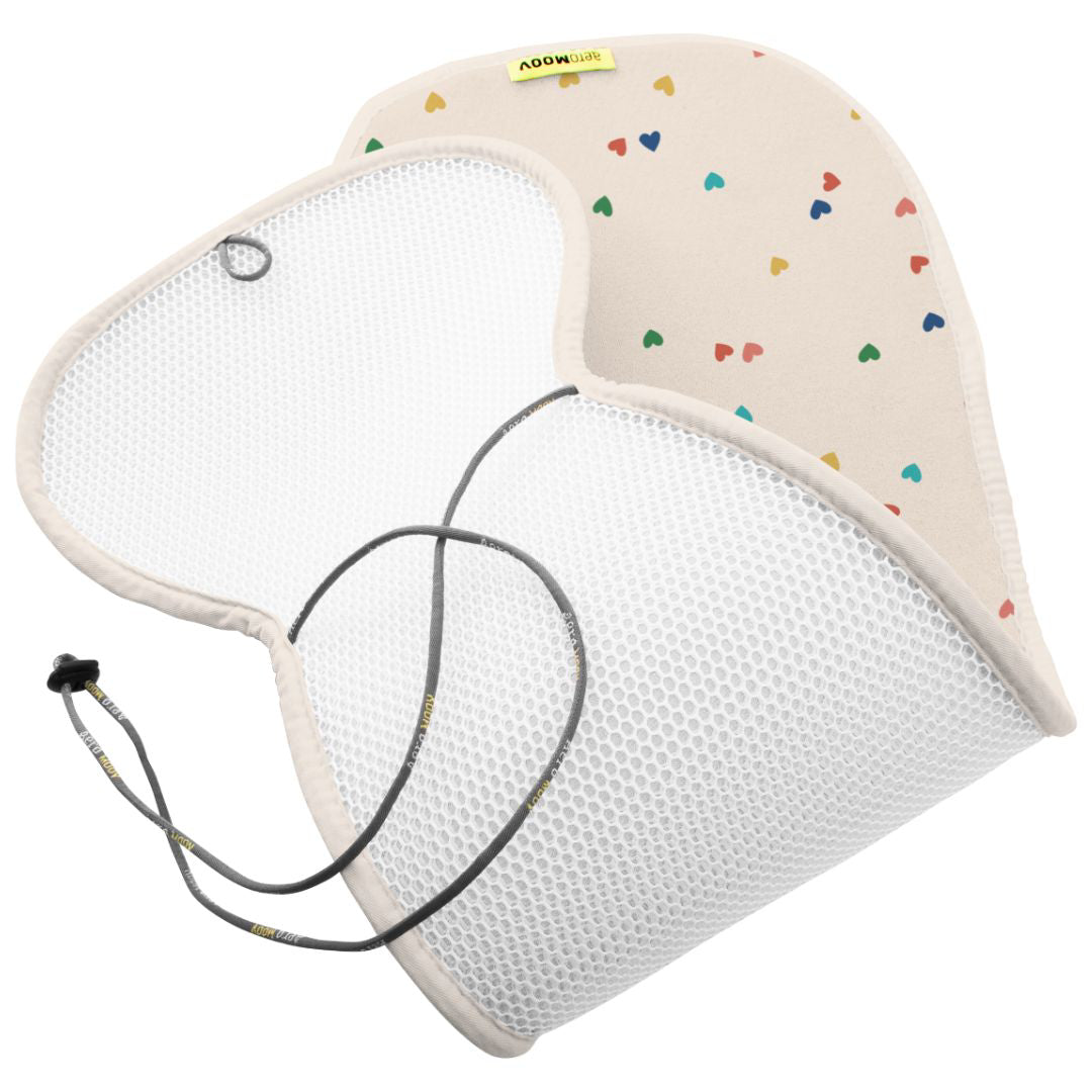 AeroMoov® Zračna podloga za avtosedež Skupina 2/3 (15-36 kg) Confetti Hearts AeroMoov