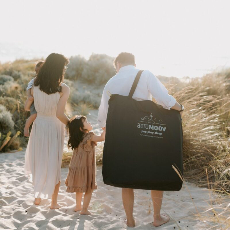 AeroMoov® Prenosna posteljica Green Moss AeroMoov