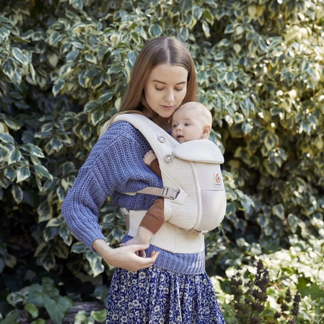 Ergobaby® Nosilka Adapt Soft Flex Mesh Natural Beige Ergobaby