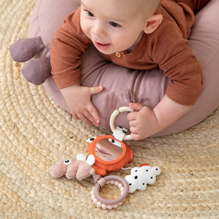 Done by Deer® Aktivnostna igračka za voziček z ogledalcem Happy Clouds Papaya Done by Deer