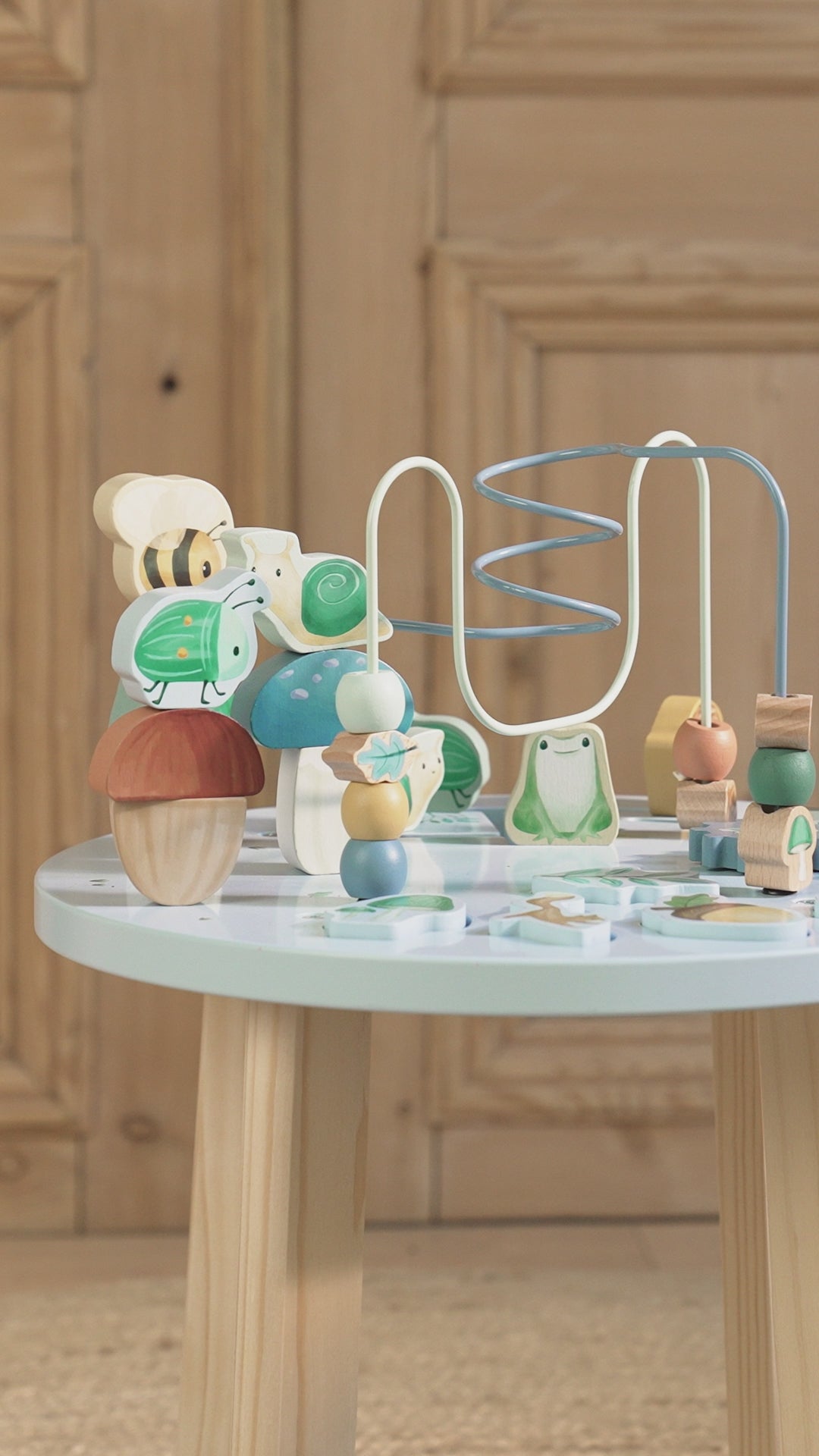 Carica video: Little Dutch® Tavolo attività Forest Friends