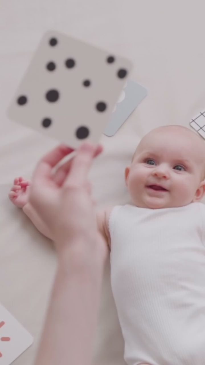 Carica video: Done by Deer® Carte visive Deer friends